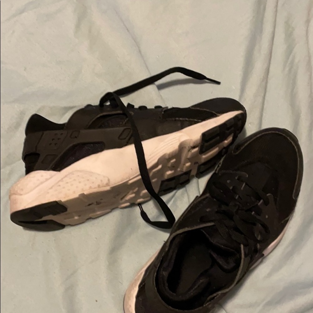 Shoes - Picture 2 of 2
